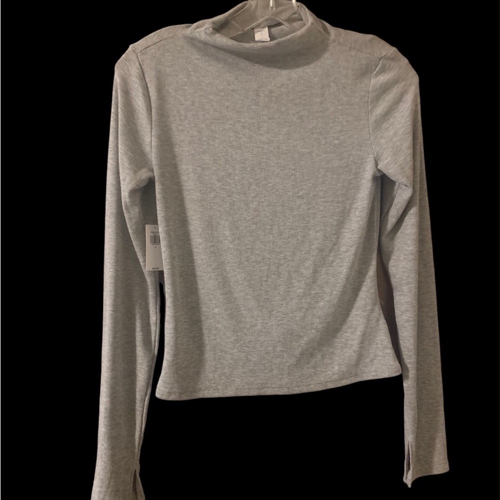 NWT Old Navy Ultalite Top Sz.small